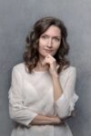 Два взгляда на книгу Юлии Пикаловой «Первая» Pikalova YUliya